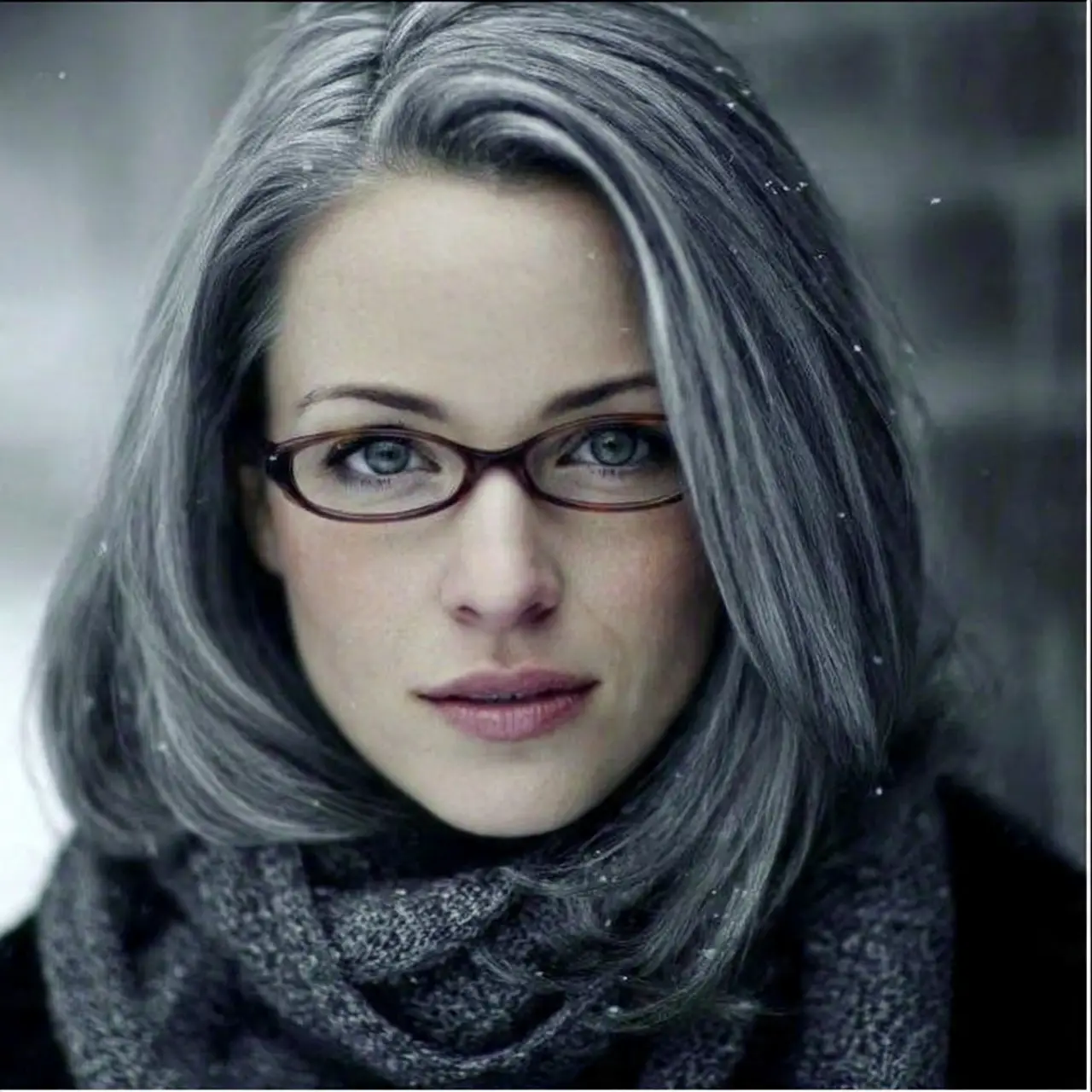 Gray Bob Hairstyles for Older Women