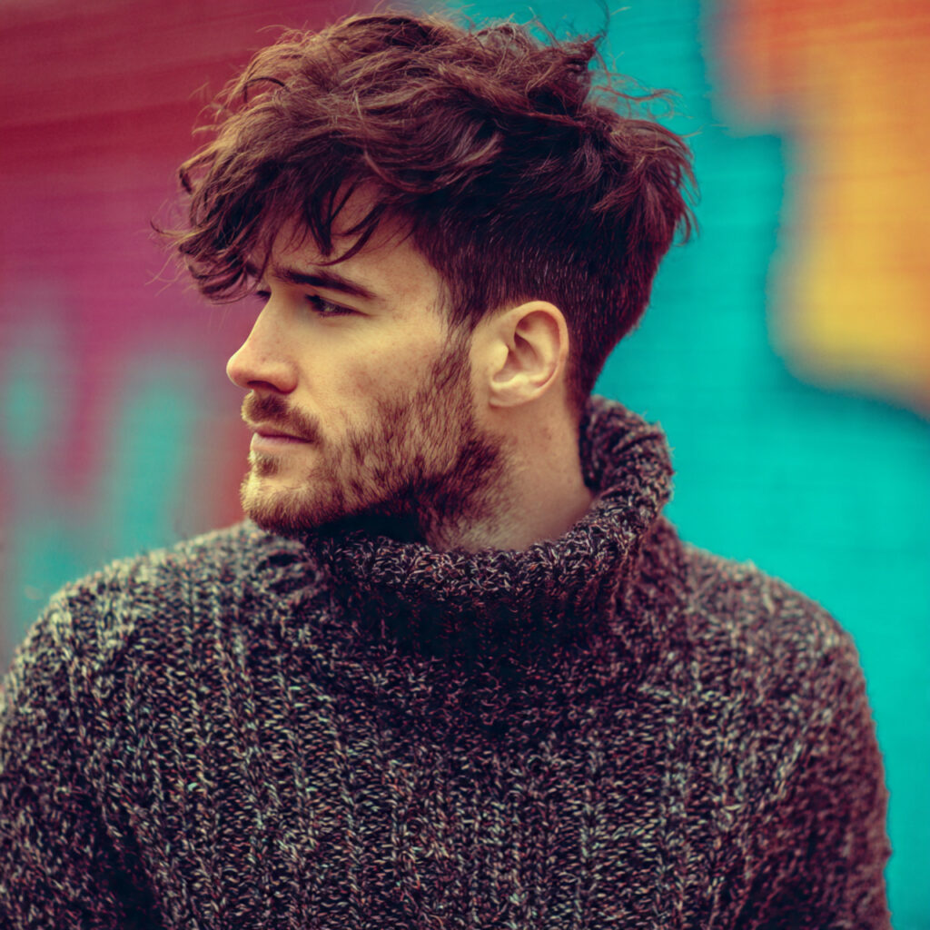 Textured Winter Crop Hairstyle Ideas