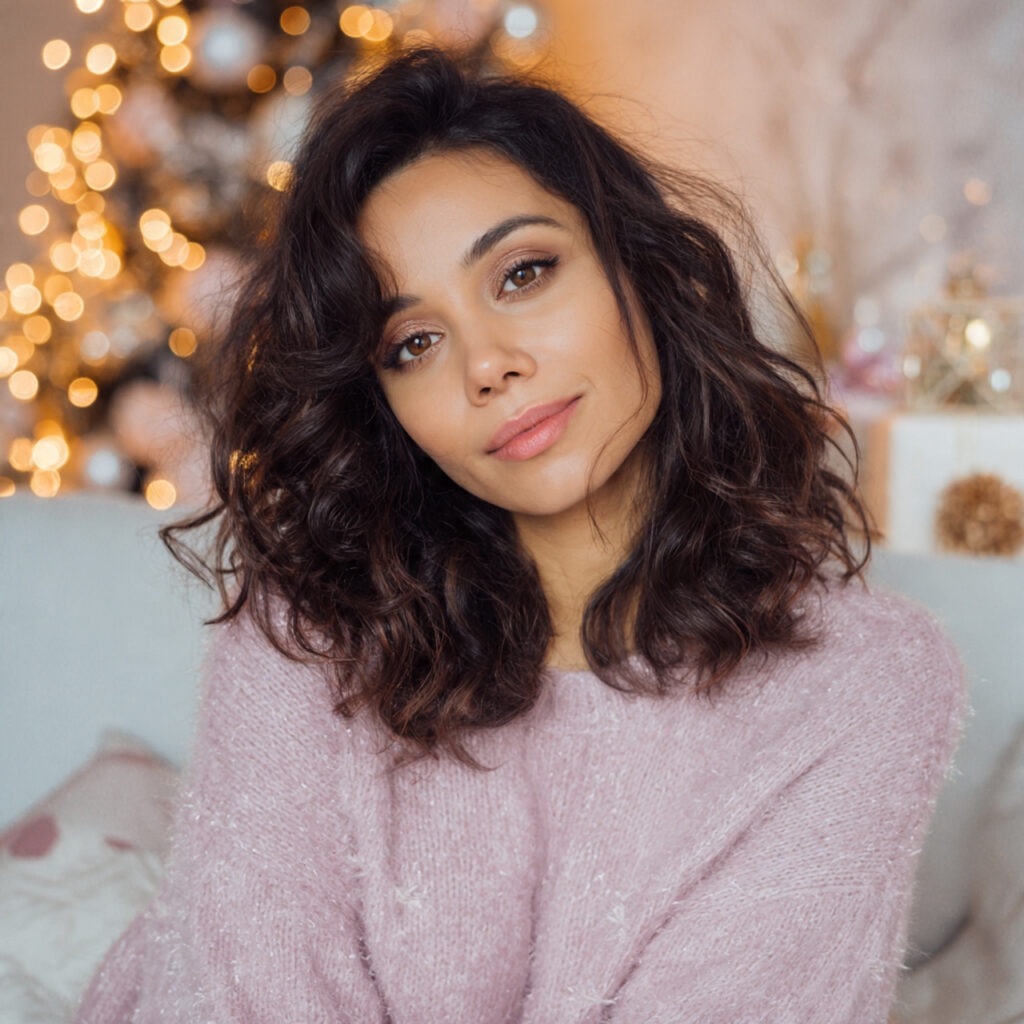 Soft Curls Christmas Hairstyle Ideas